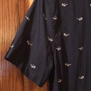 AE short sleeved button down shirt